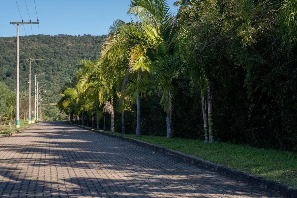 Cabana Estilosa junto a natureza