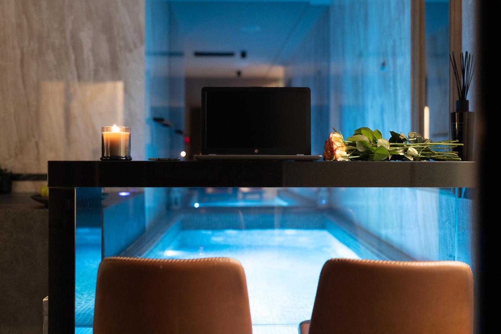 Marconio Luxury city center apartment with own spa zone view 5