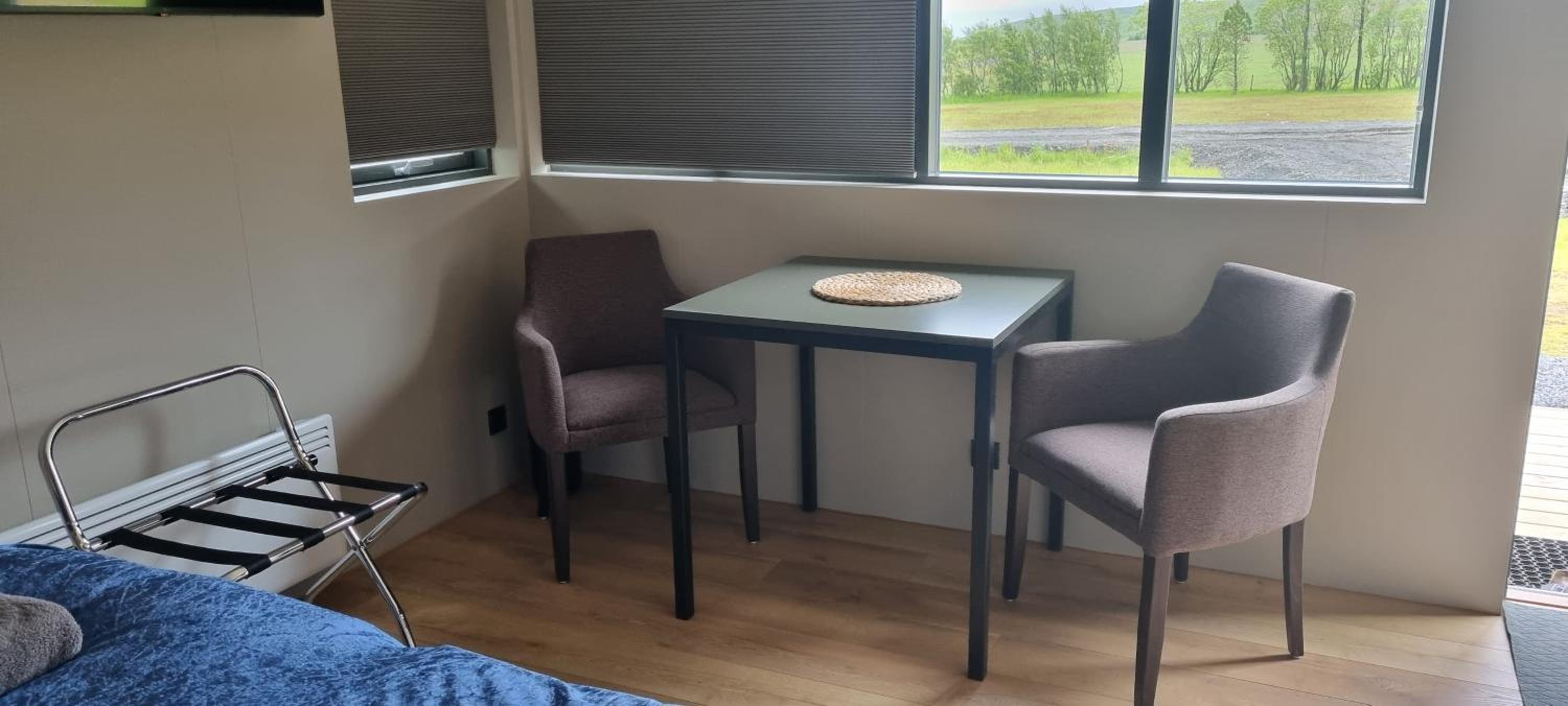 New and well furnished studio apartment for two 30 km from Kirkjubæjarklaustur Perfect place to stay at right between Black beach and Jökulsárlón view 5