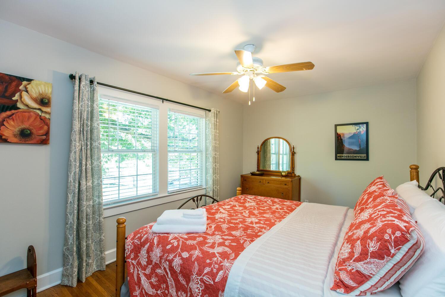 Roomy 5BR Bungalow with Backyard, Walk to Downtown