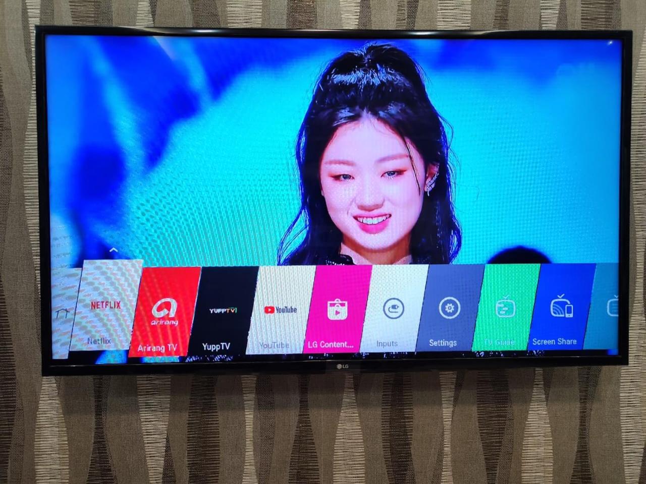 Twin Galaxy King Bed 2pax with Netflix nice city view