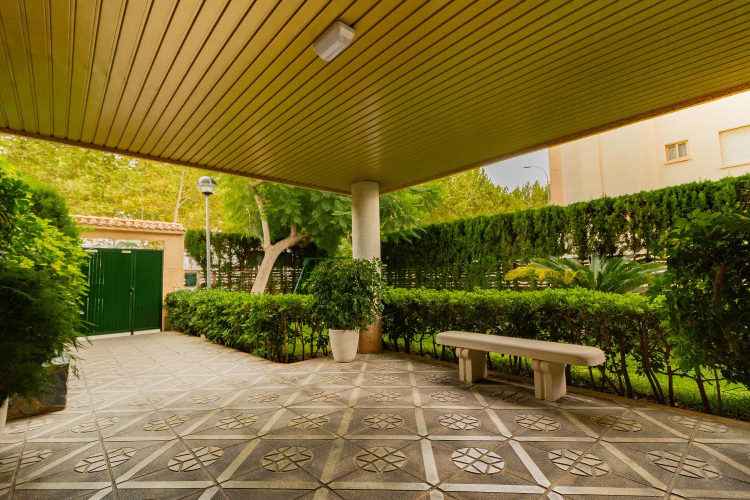 BONITO APARTAMENTO EN PLAYA DE GANDIA