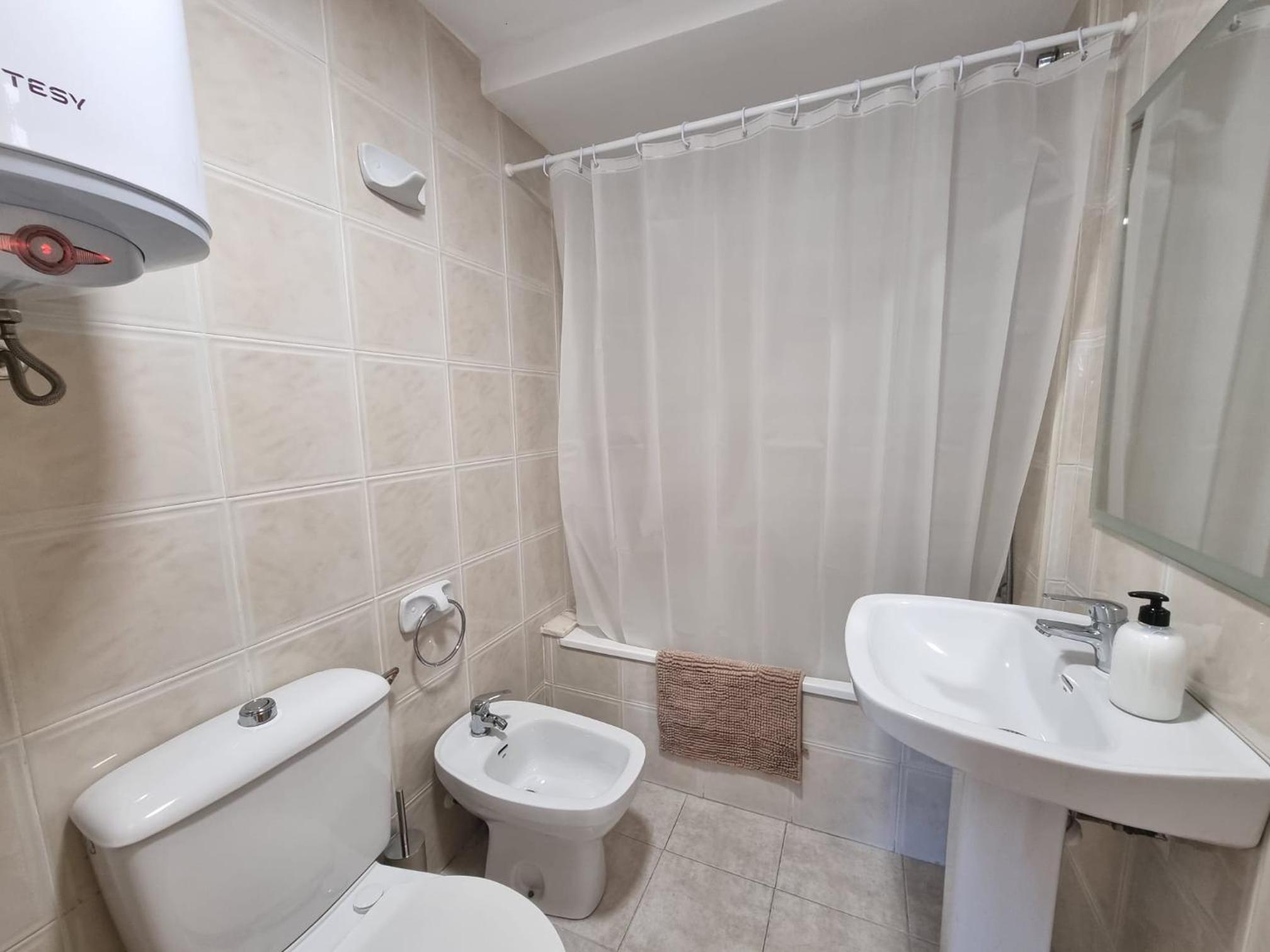 BONITO APARTAMENTO EN PLAYA DE GANDIA
