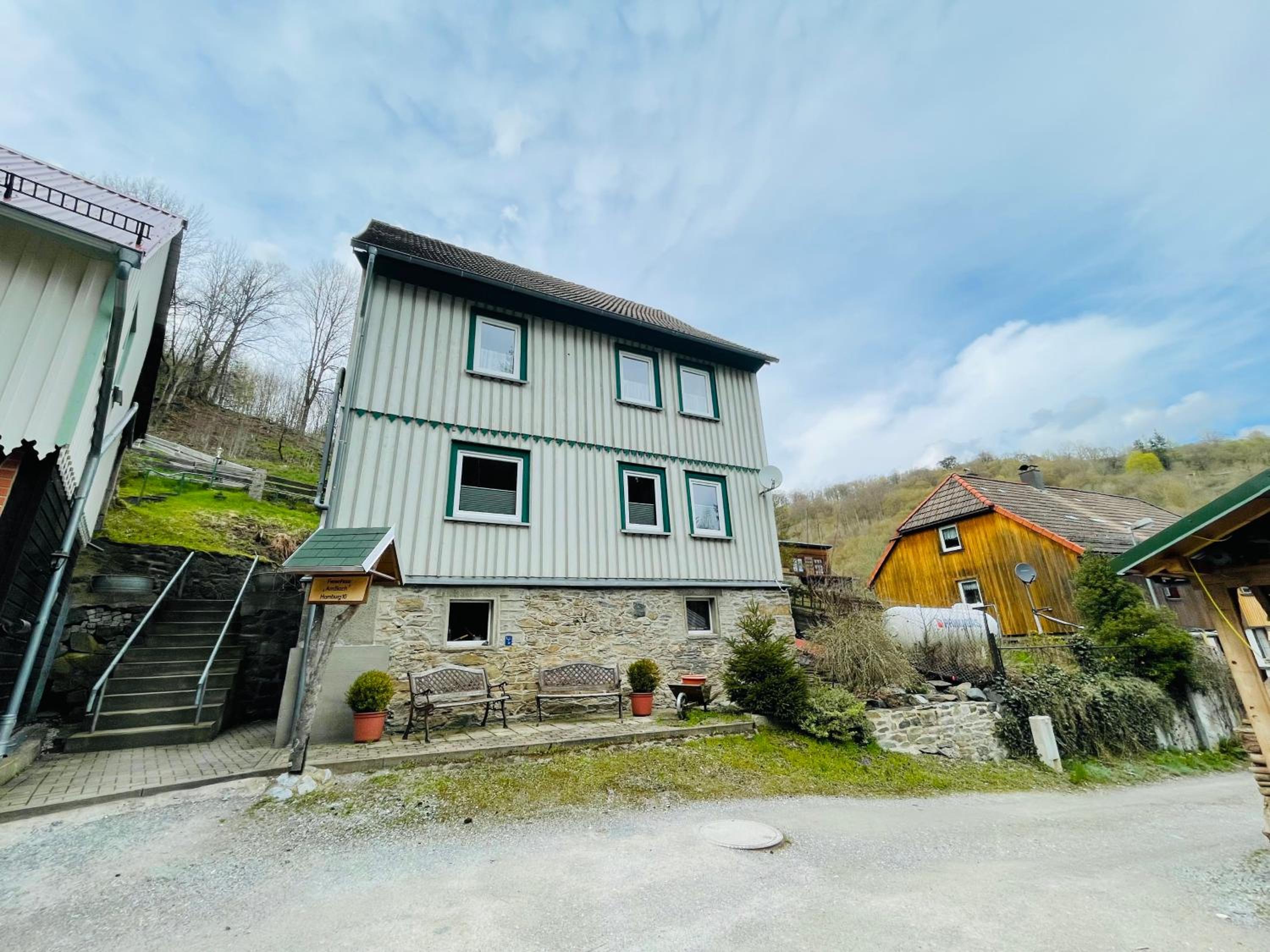 Große Wohnung am Bach