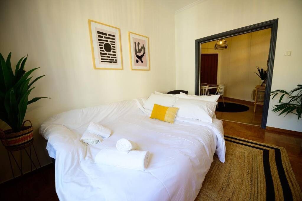 Boho Luxury 2 BR Apartment, Acropolis Museum View