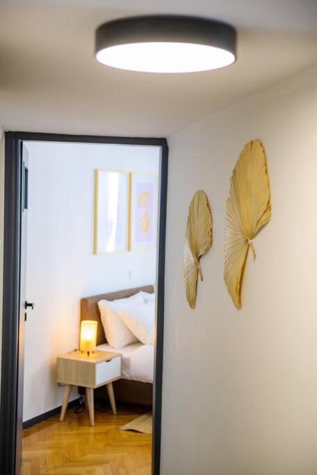 Boho Luxury 2 BR Apartment, Acropolis Museum View