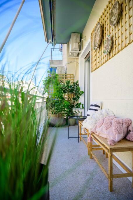 Boho Luxury 2 BR Apartment, Acropolis Museum View