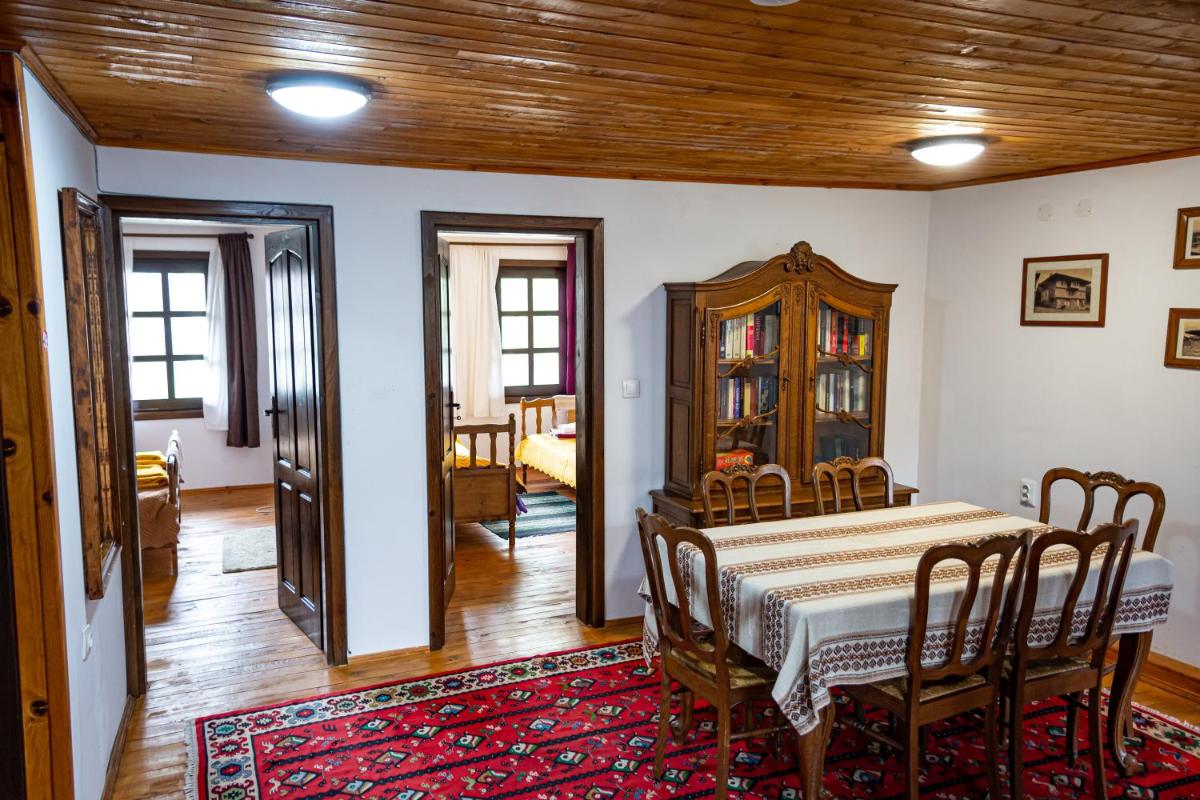 Razsukanova House