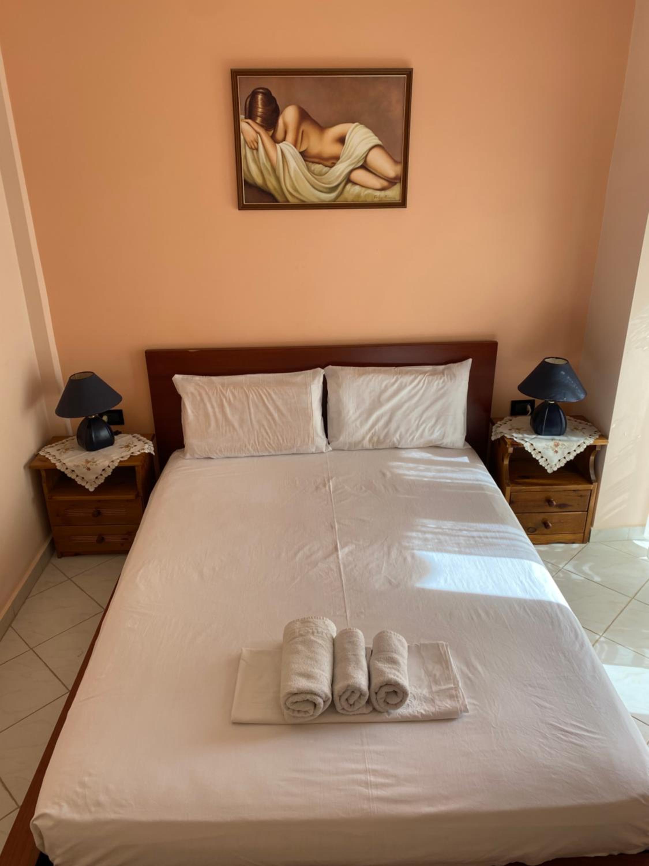 Sentris Spacious Seaside Apartment with Balcony & Parking