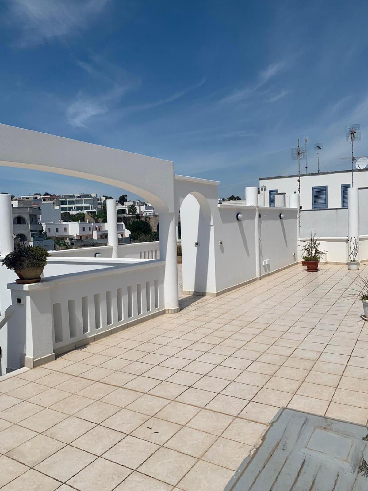 CASA LEUCA