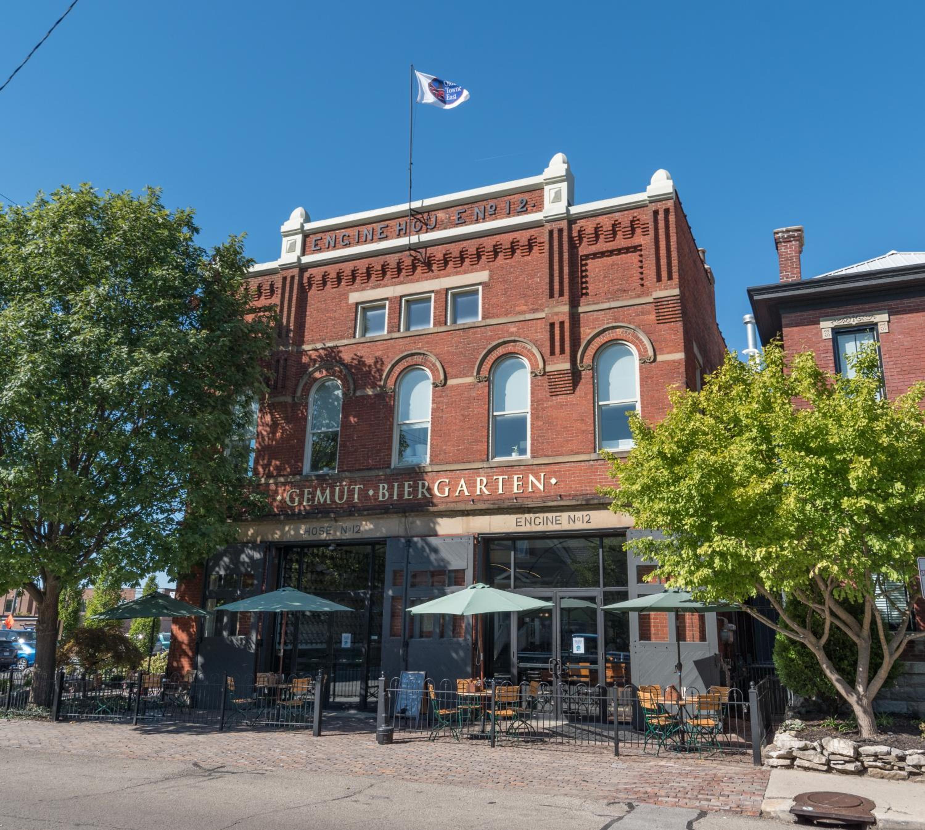 Urban Loft 2-story 1BR Near DT on Historic Street
