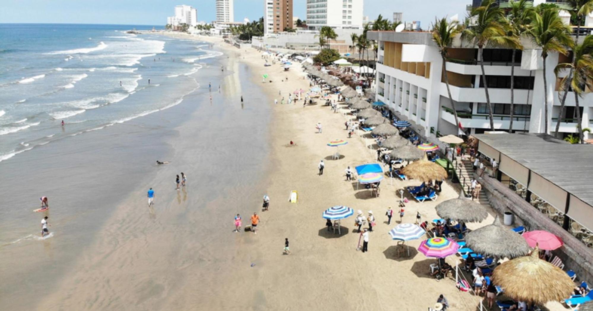 Zona Dorada - Playa Frente - Departamento #1 view 3