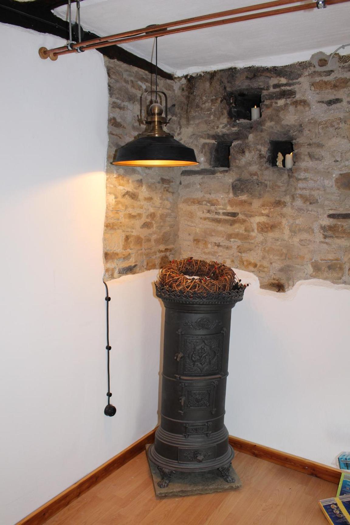 Ferienhaus Eifelstuben mit Charme - Bauernstube Vulkaneifel - Nähe See und Burgruine