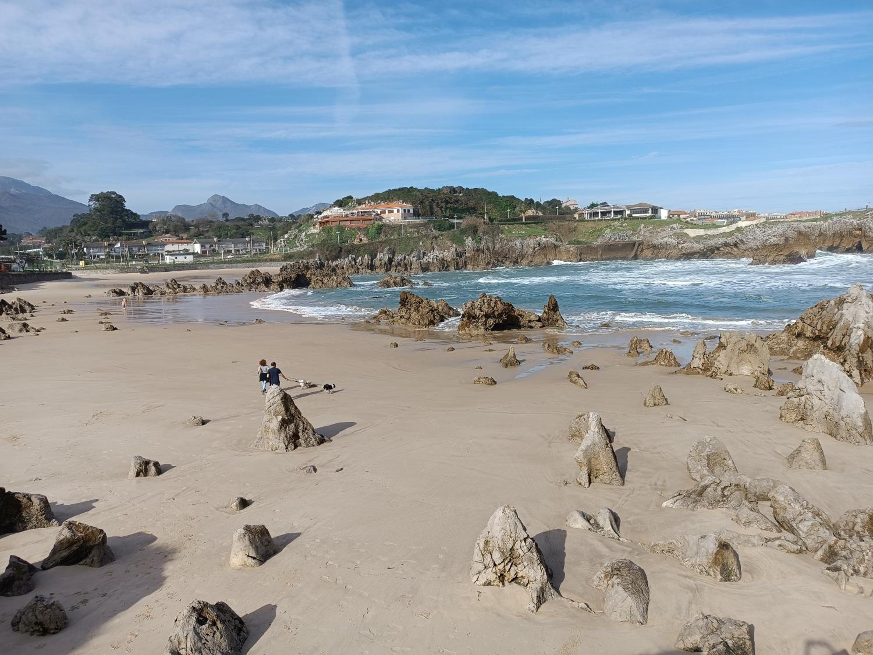 Apartamentos MinusKa con jardin y a tan solo 10 min andando a Llanes