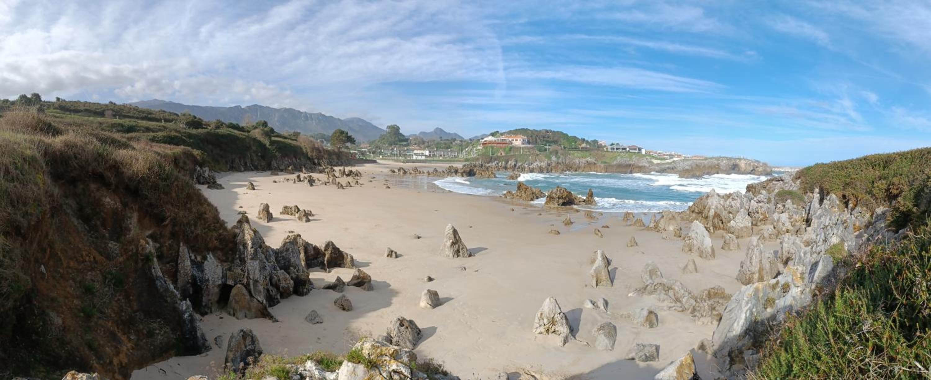 Apartamentos MinusKa con jardin y a tan solo 10 min andando a Llanes