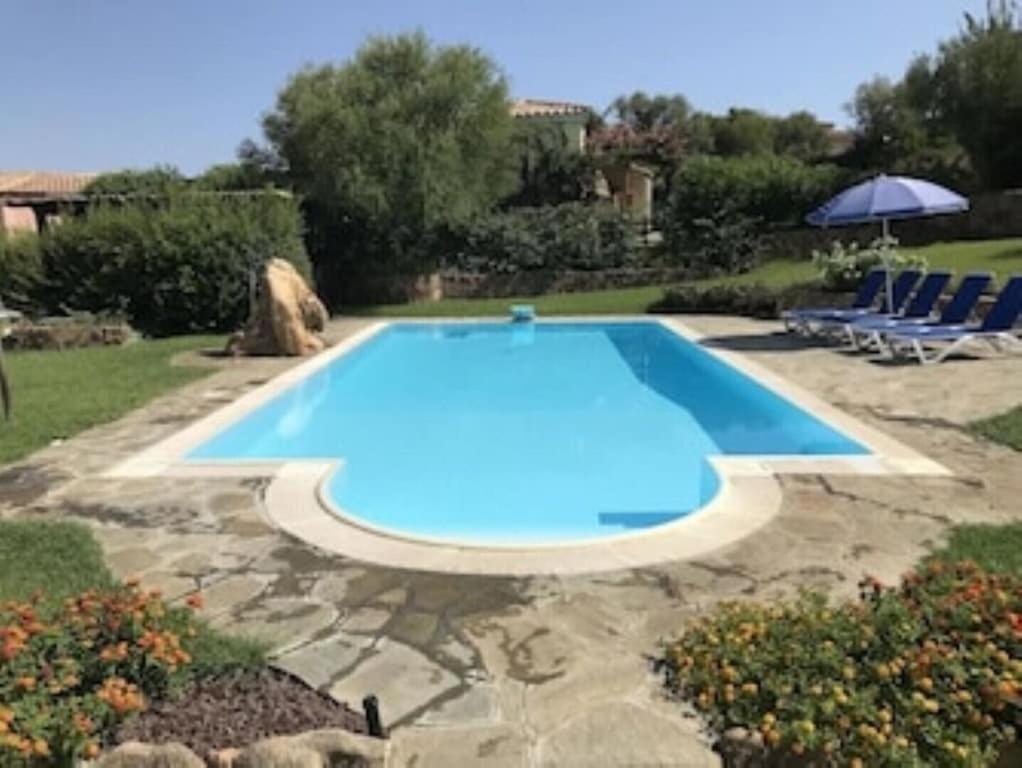 Bellissima villa Alessandra grande piscina privata giardino BQ posto auto