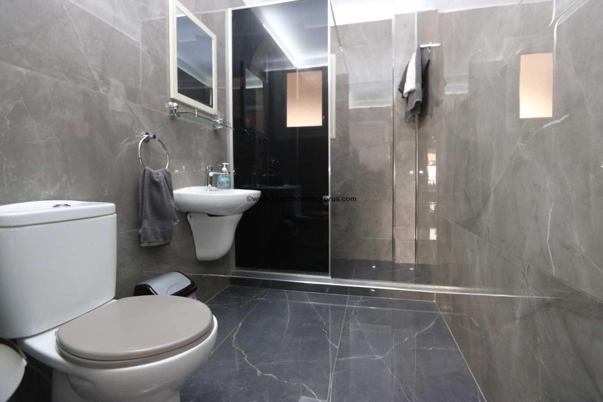 Modern Studio apartment Armonia Court