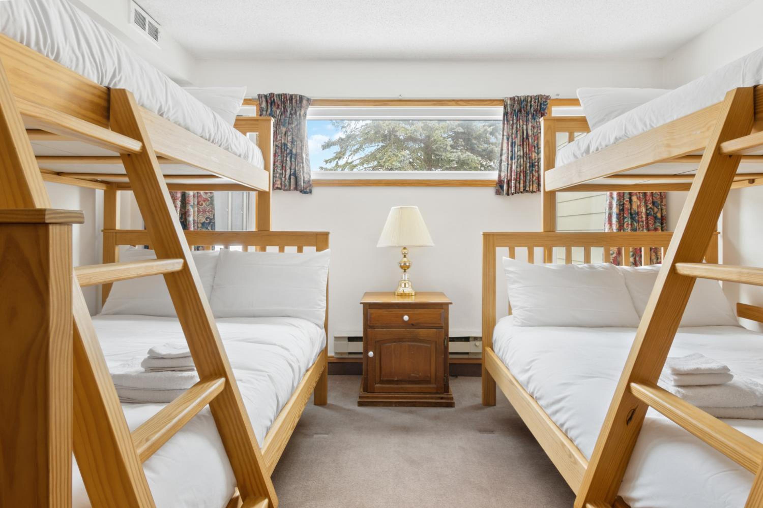 Blue Mountain Ski In Ski Out Resort Condo 2 Level