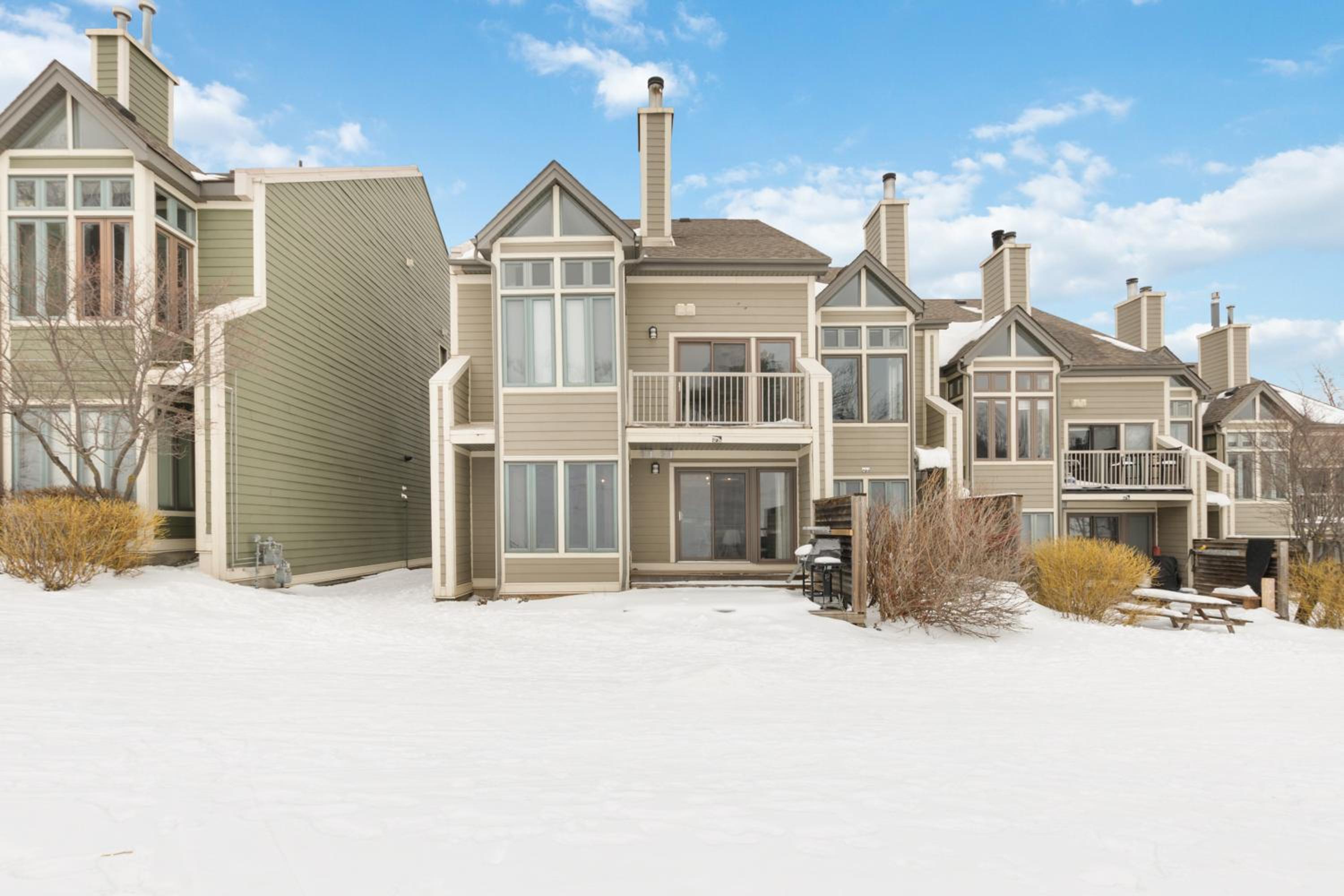 Blue Mountain Ski In Ski Out Resort Condo 2 Level
