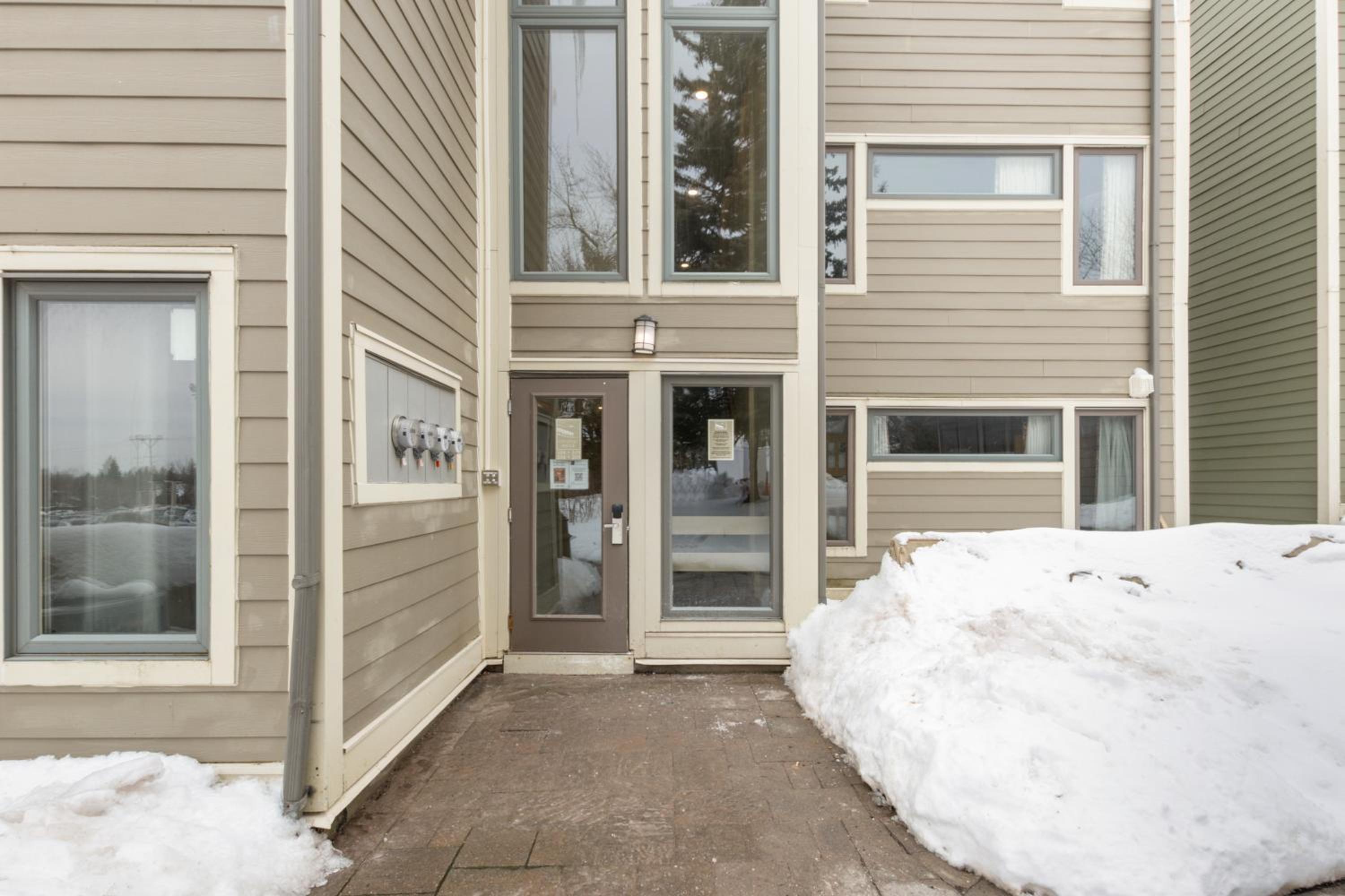 Blue Mountain Ski In Ski Out Resort Condo 2 Level