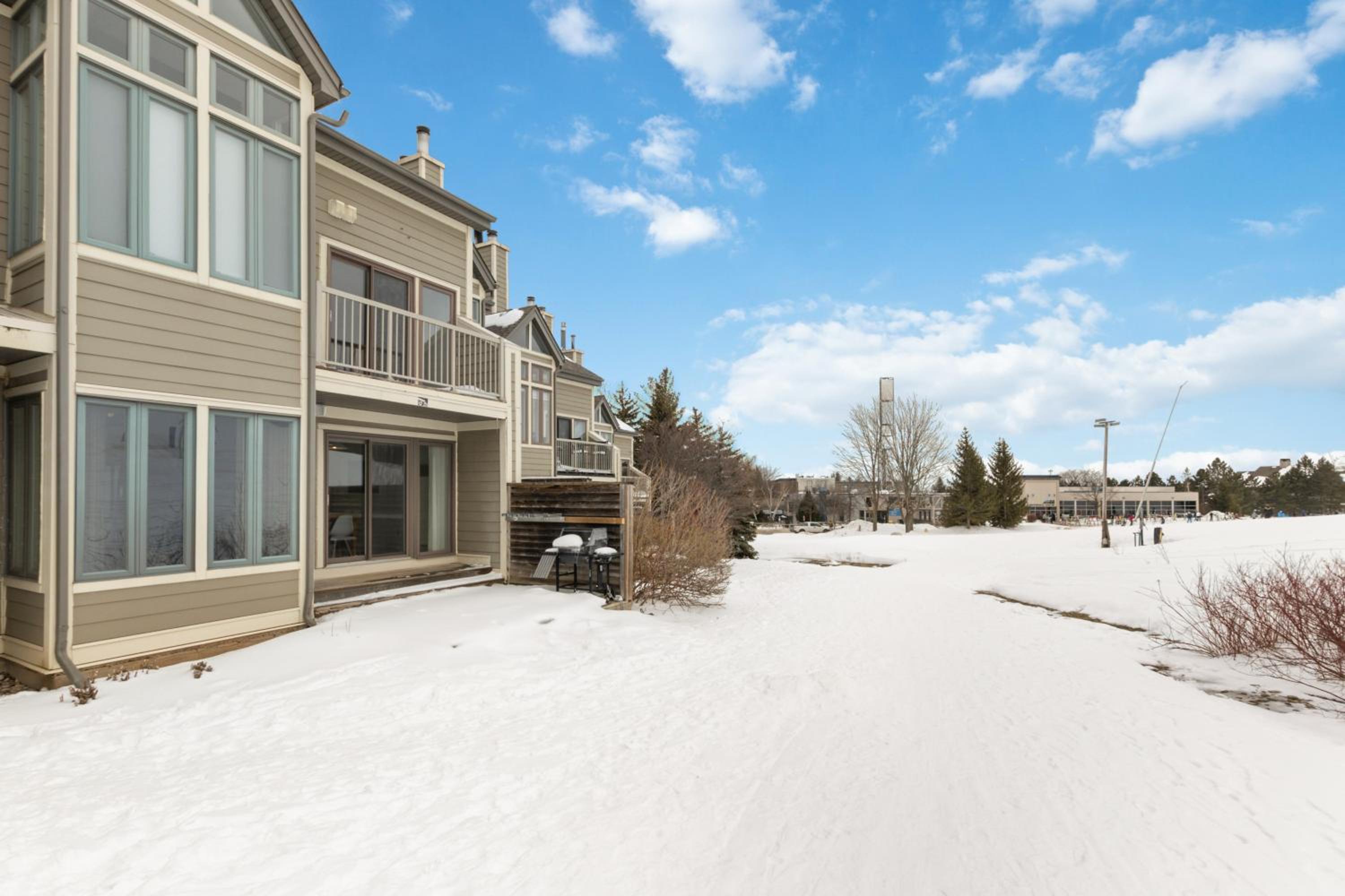 Blue Mountain Ski In Ski Out Resort Condo 2 Level