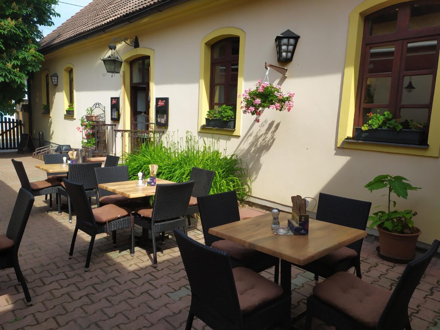 Penzion a Restaurace Nad Hradem