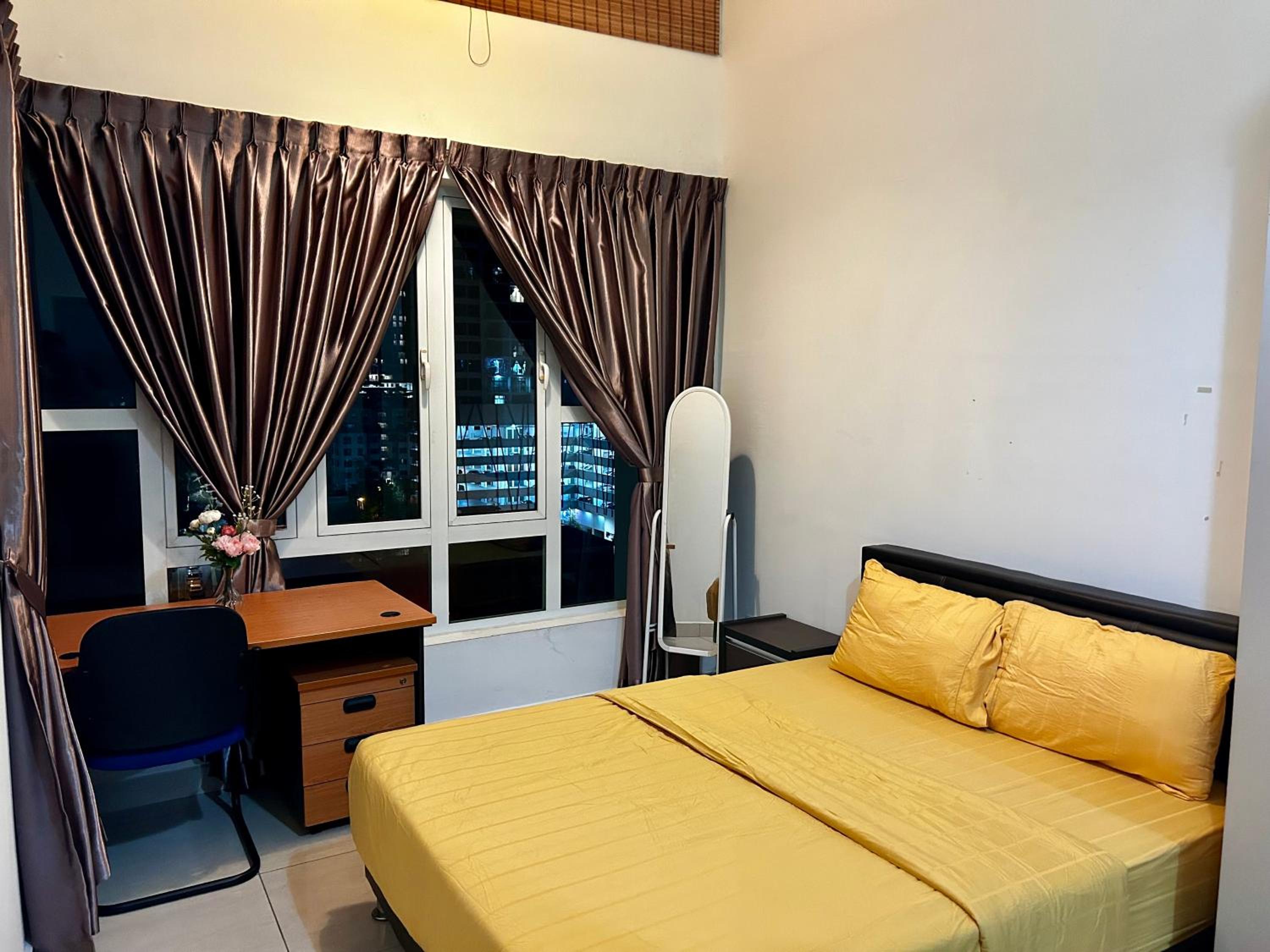 Golden Sands Seaview Residence 3MIN walk to Hospital Sultanah Aminah by Micasa Homestay