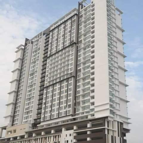 Golden Sands Seaview Residence 3MIN walk to Hospital Sultanah Aminah by Micasa Homestay