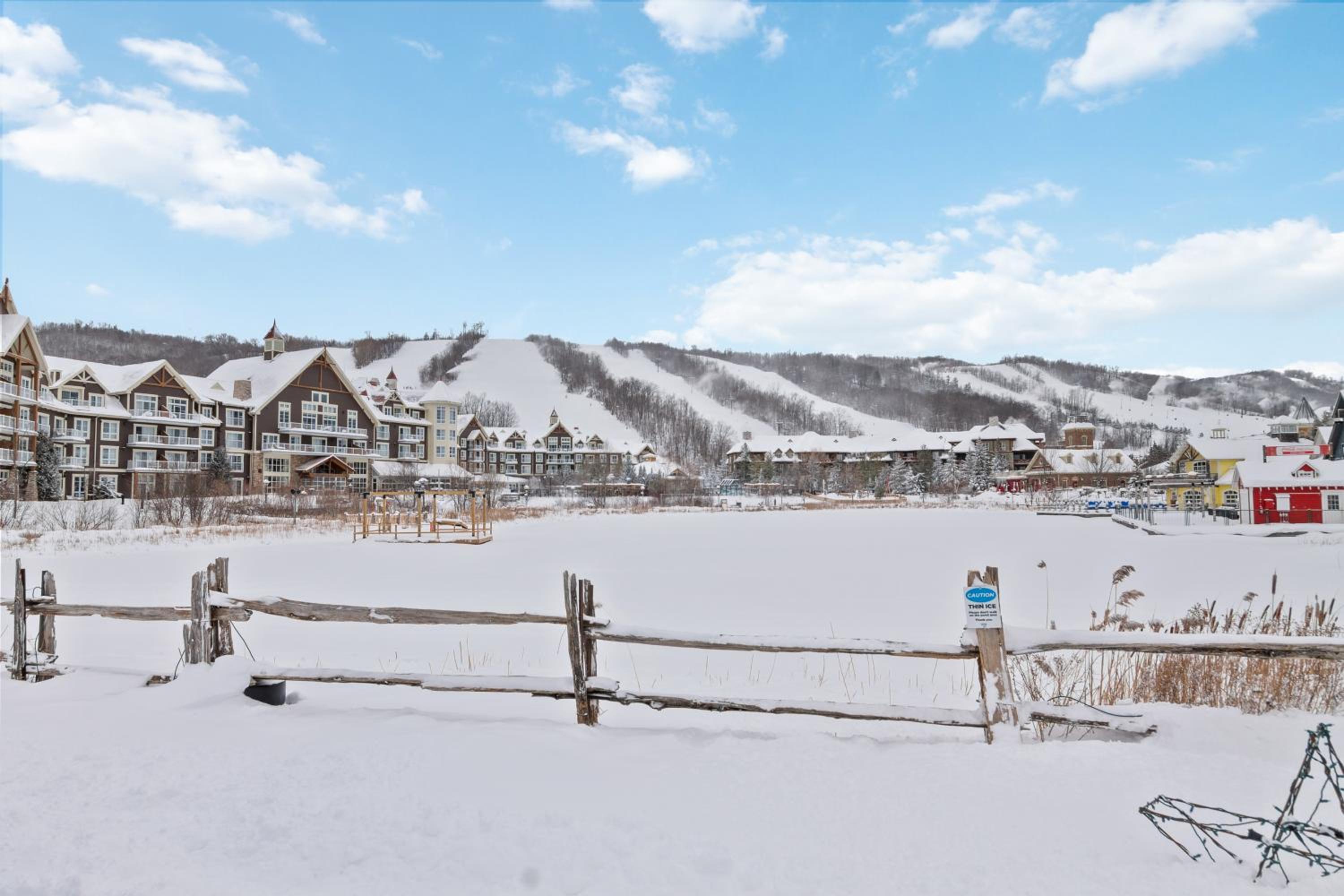 Modern Mountainside Ski in Ski out 87111