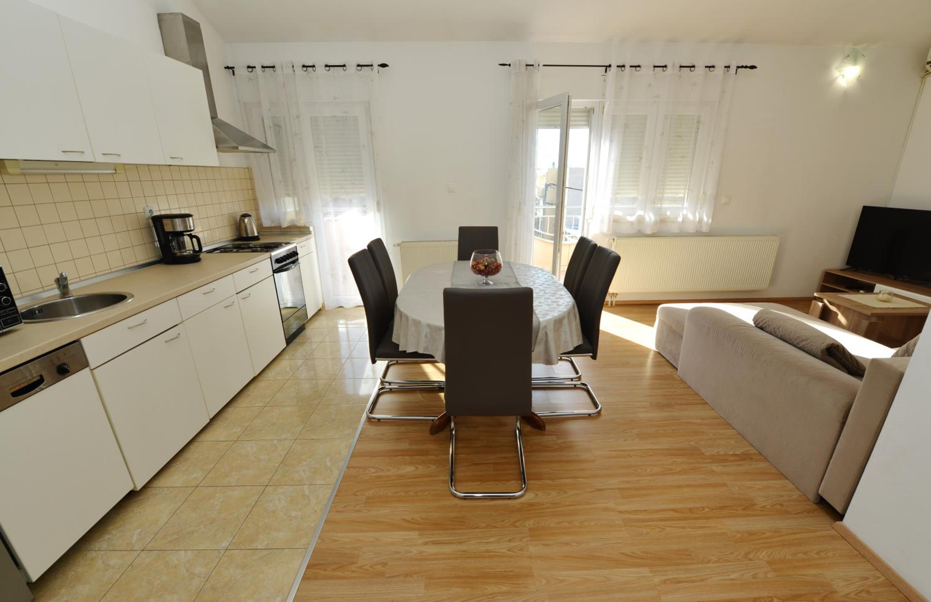 Apartmani Stadion view 3