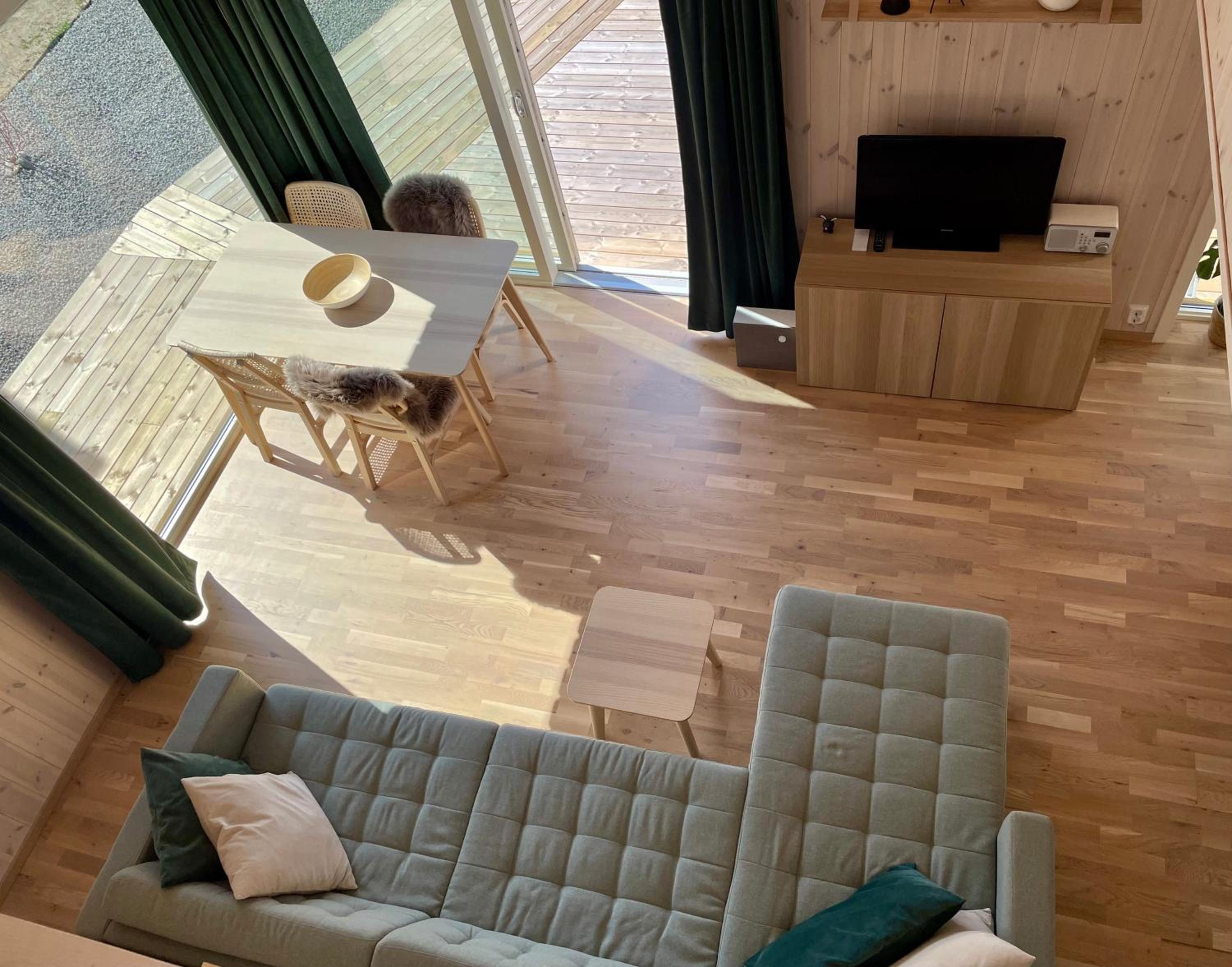 Fresh hytte ved Borestranden med to soverom og hems