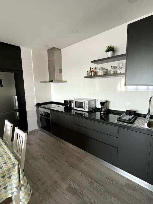 Moderno apartamento frente al mar