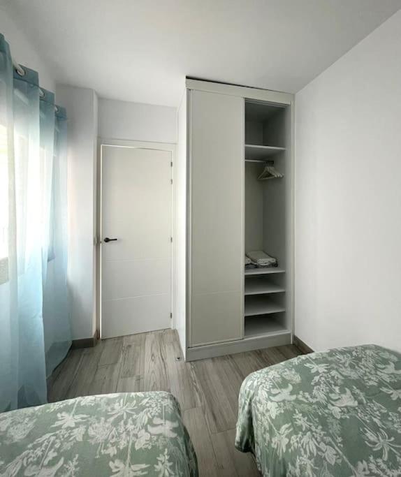 Moderno apartamento frente al mar