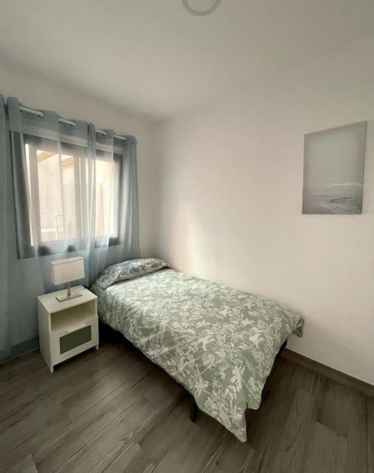 Moderno apartamento frente al mar