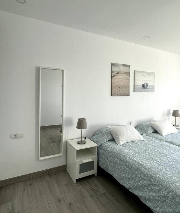 Moderno apartamento frente al mar