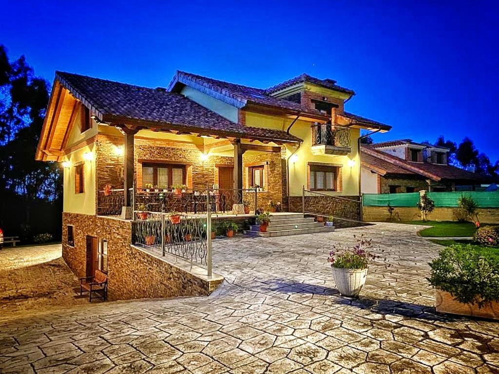 La Aguilerina Apartamentos Rurales