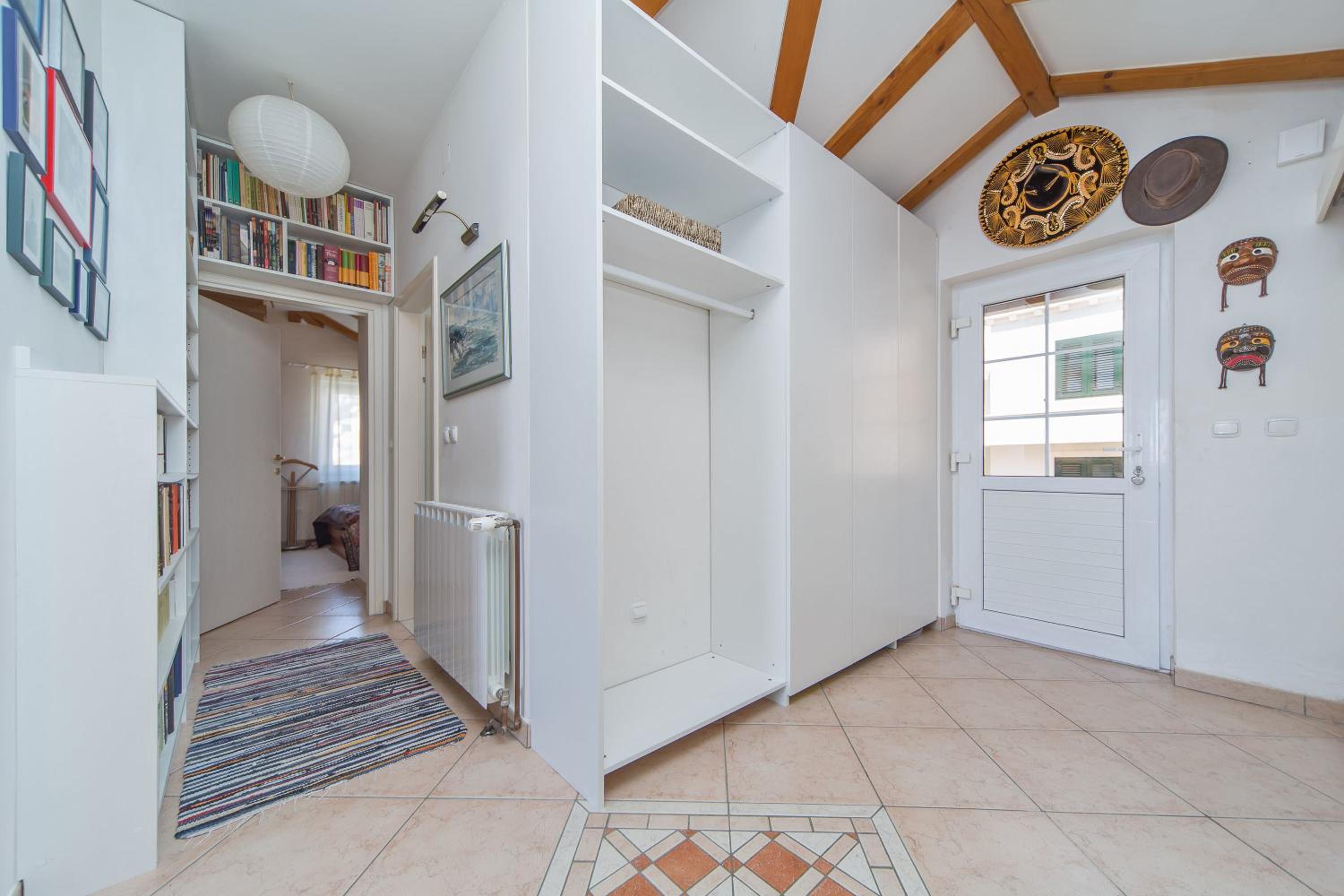 Apartment Varina