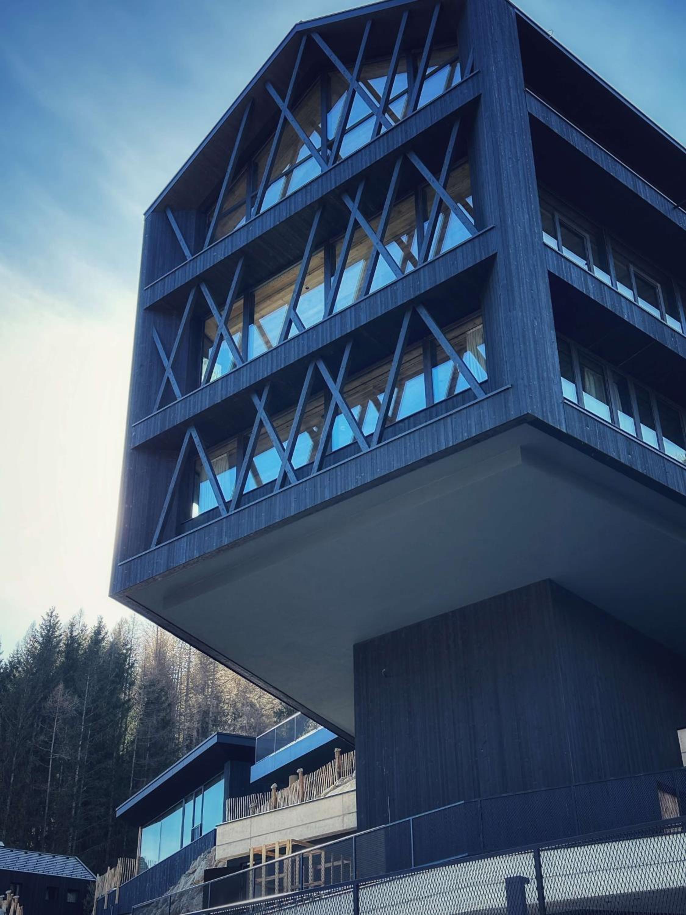 Amus Suites Dolomites view 3
