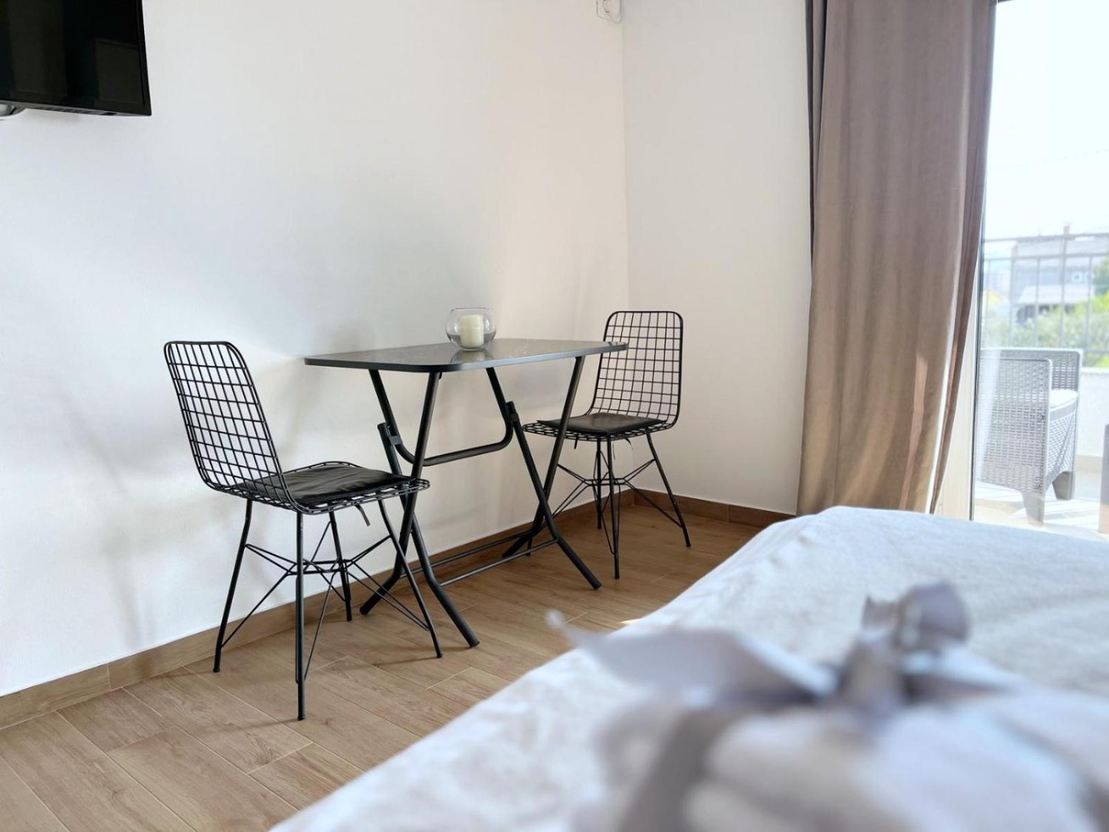 Lana apartmani
