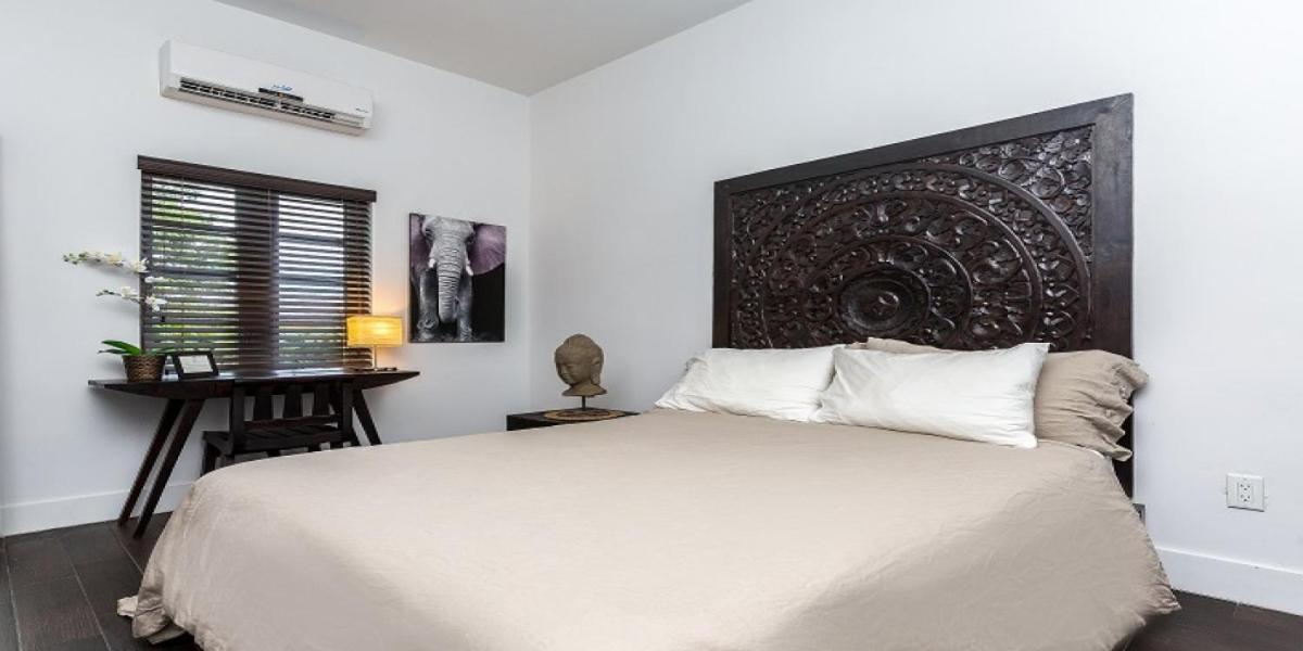 Vive Zen 2 Queen Beds