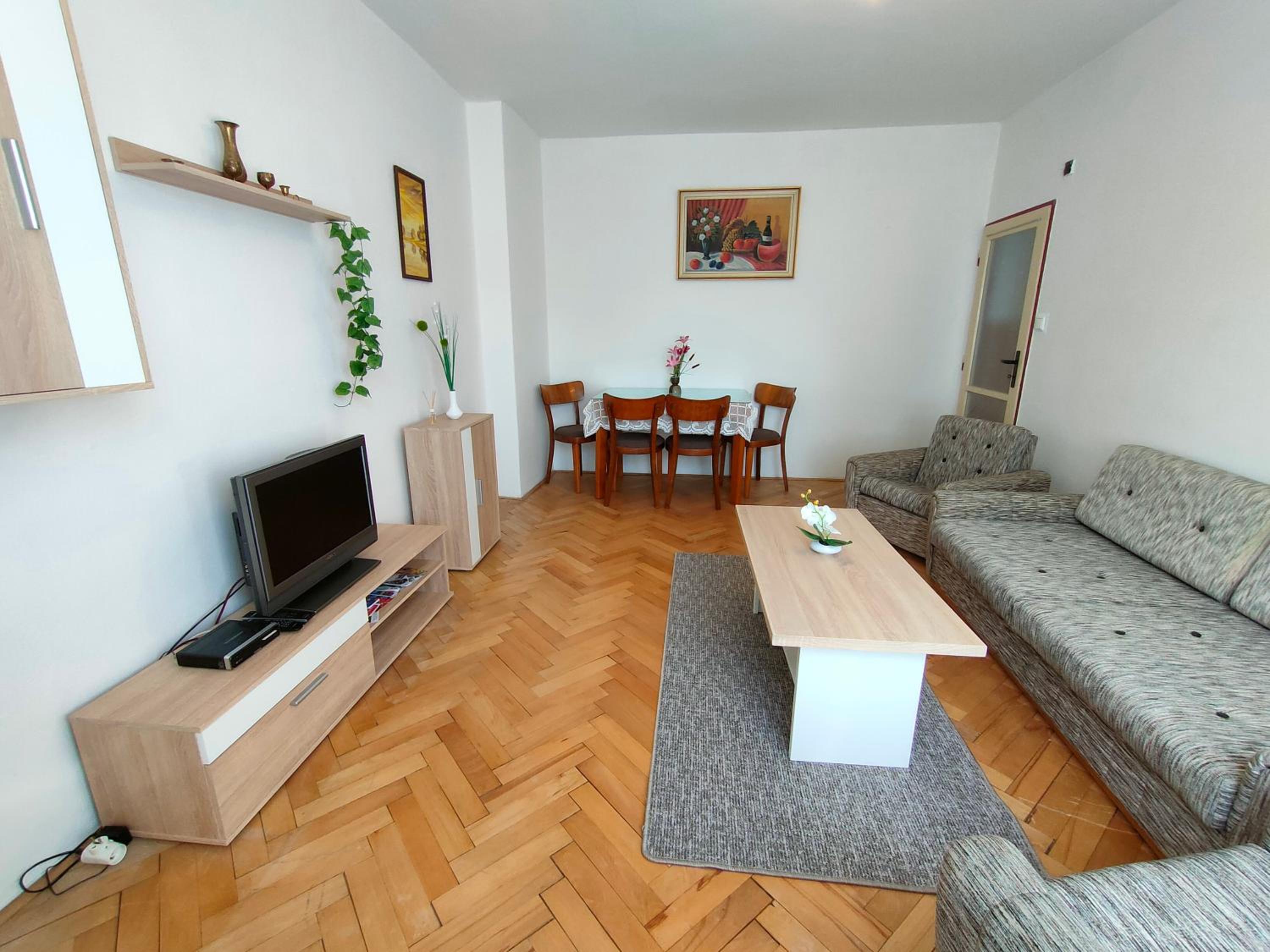 2-iz. byt v tichej lokalite s bezplatným parkovaním view 5