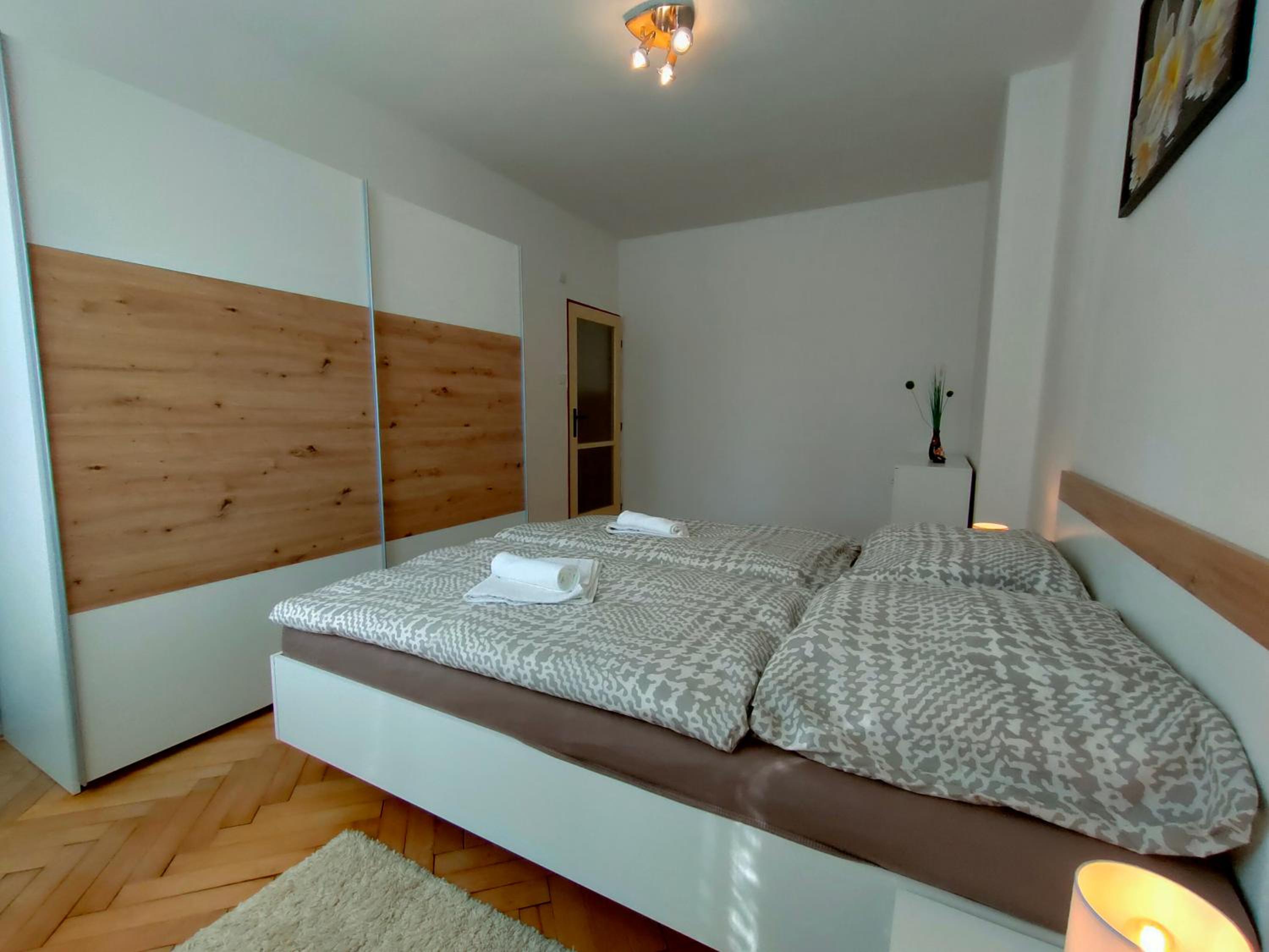 2-iz. byt v tichej lokalite s bezplatným parkovaním view 2