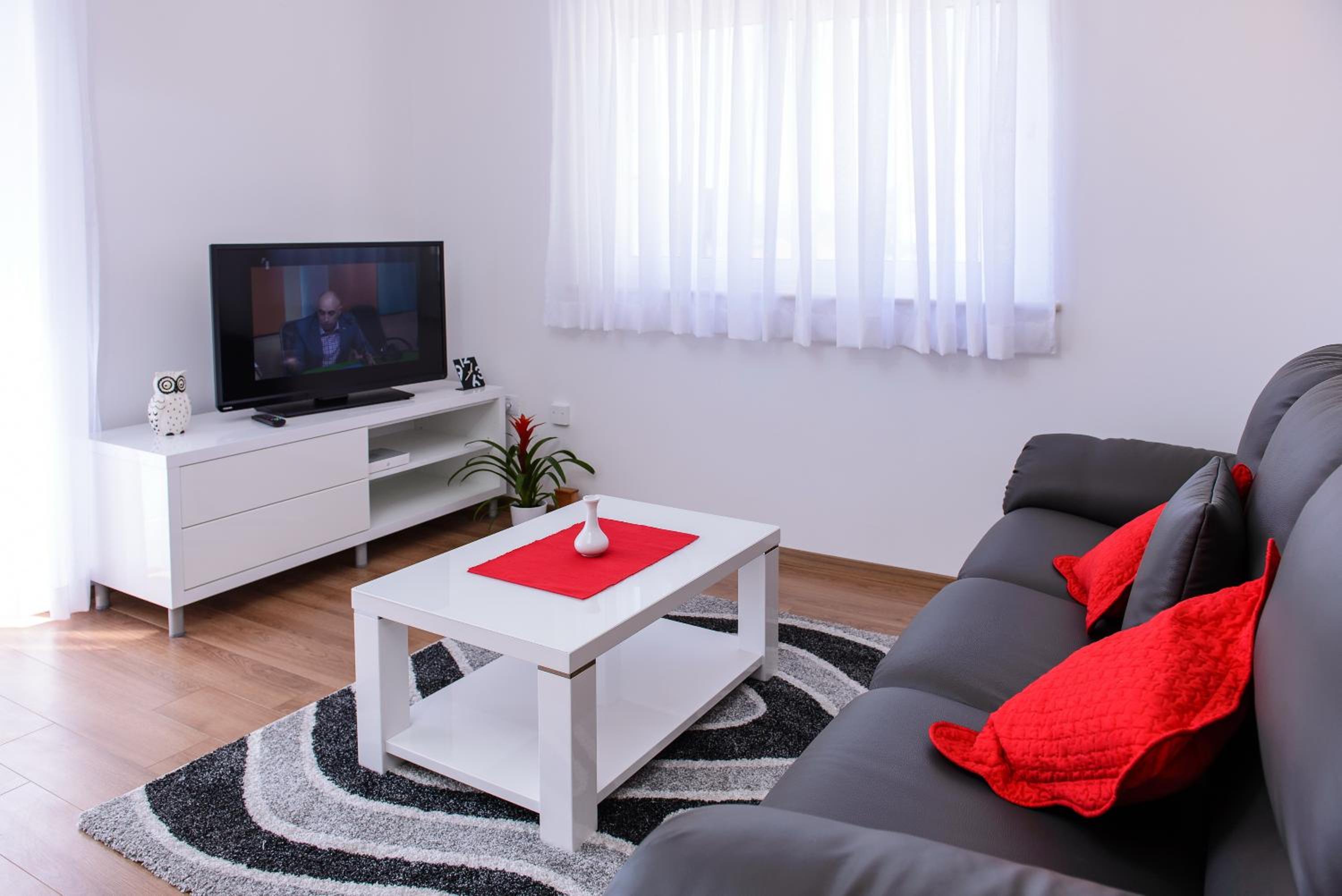 Apartment Violeta 1 with private terrace
