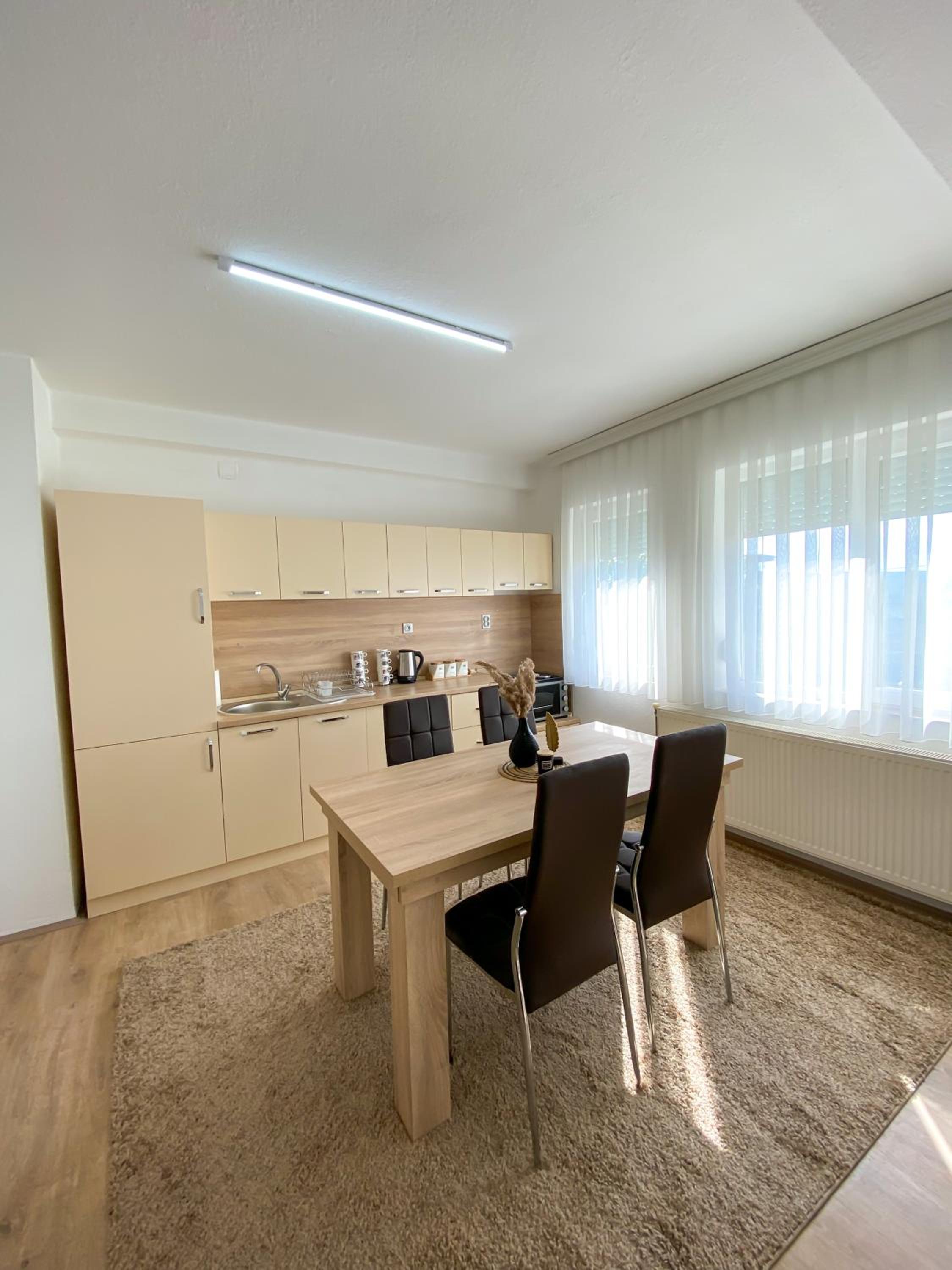 Rooms LikeHome