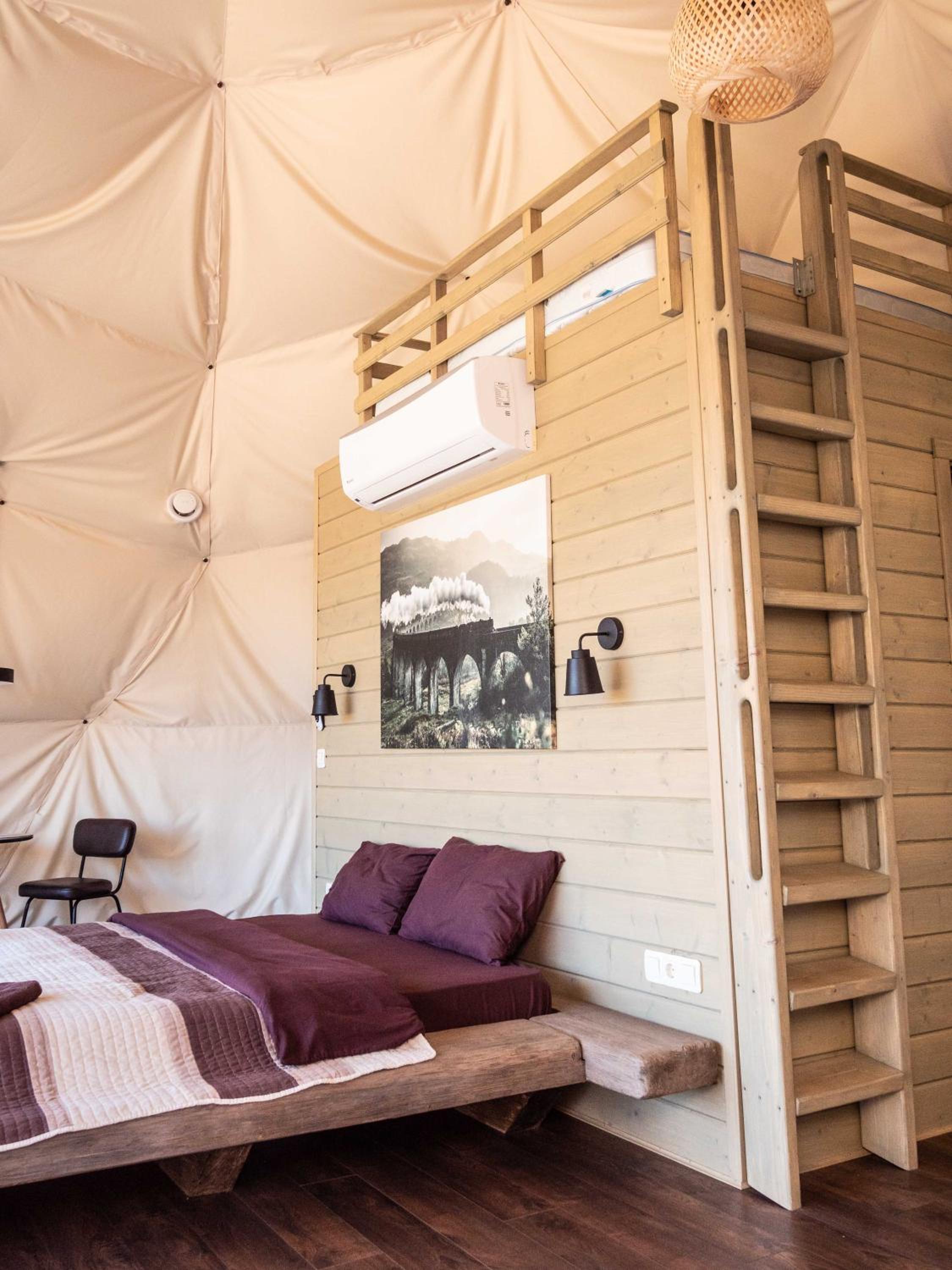 SlavskoGlamping view 2