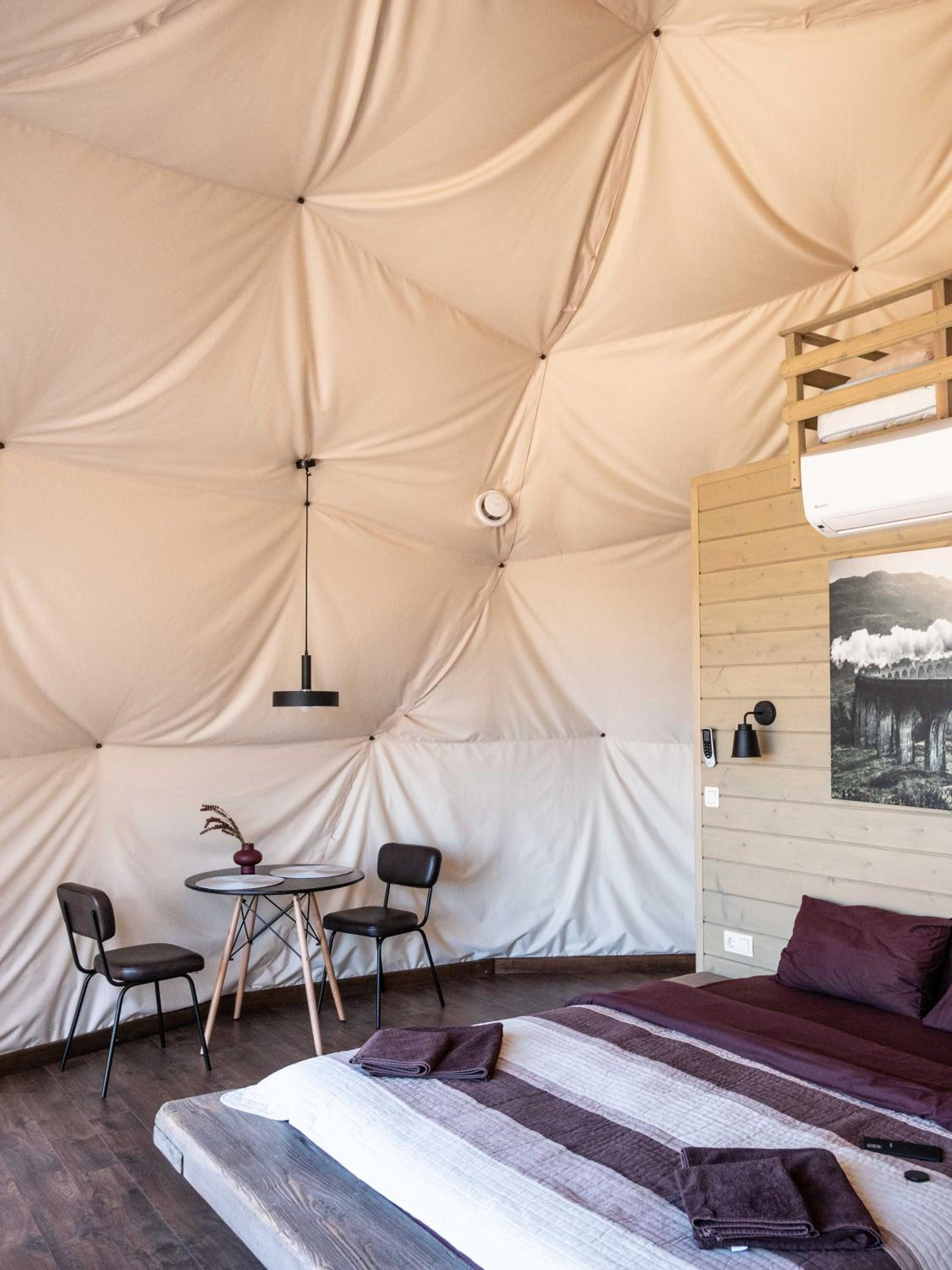 SlavskoGlamping view 5