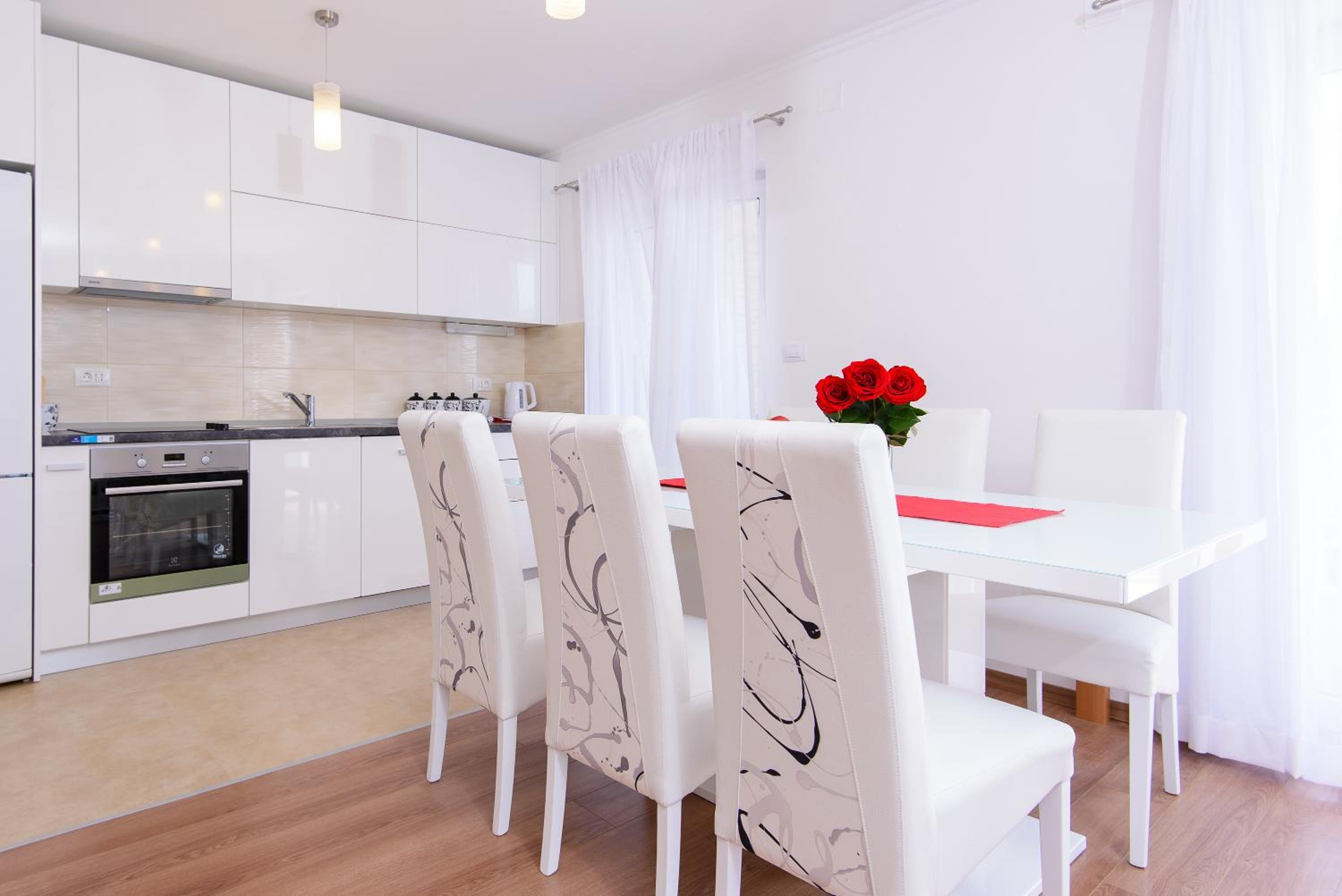 Apartment Violeta 1 with private terrace
