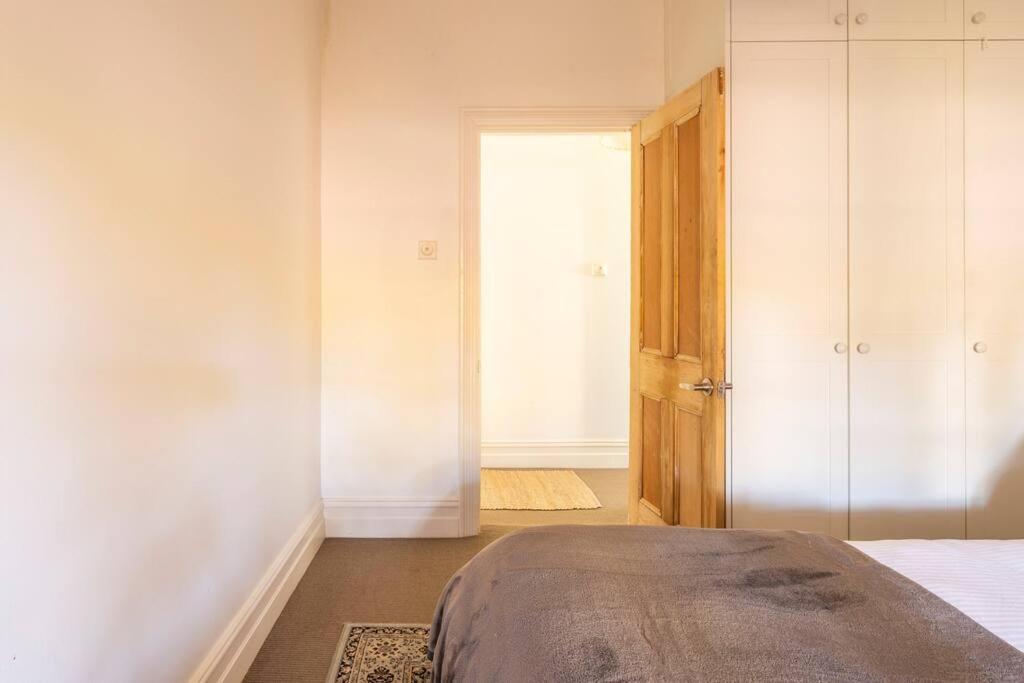O'Briens of Clare - Stylish Pet Friendly Vineyard Accommodation
