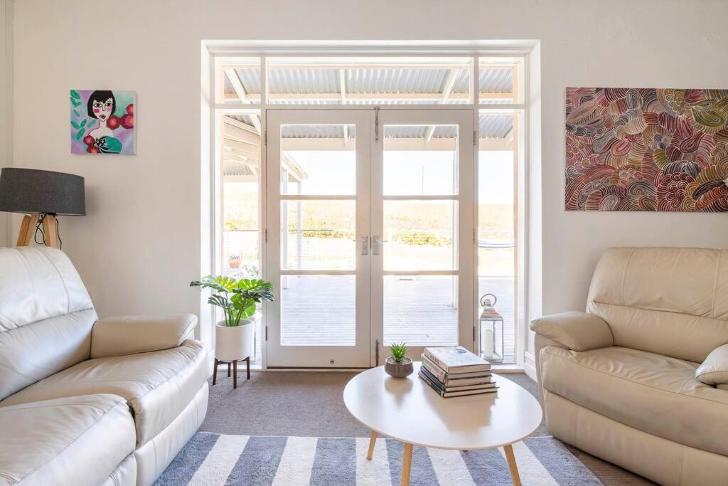 O'Briens of Clare - Stylish Pet Friendly Vineyard Accommodation