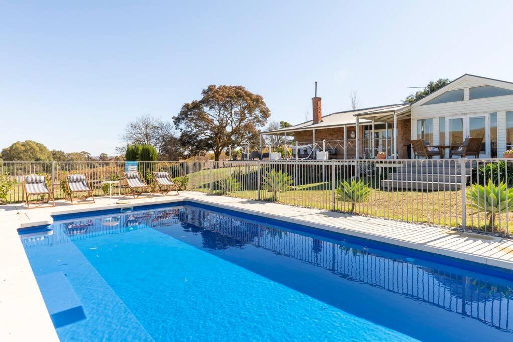 O'Briens of Clare - Stylish Pet Friendly Vineyard Accommodation
